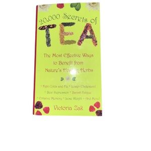 20,000 Secrets of Tea Book